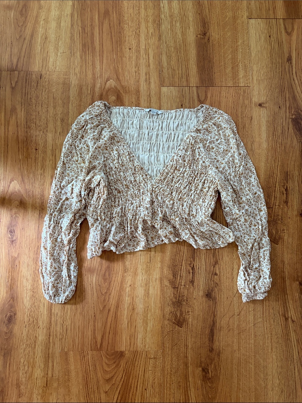 AEO Long sleeve Cropped Floral White and Mustard Brown Top Size XL
